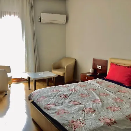 Yasar Hotel *